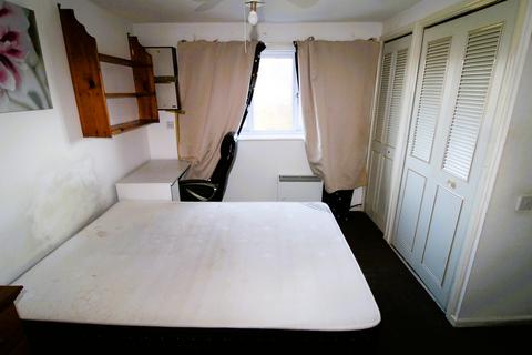 undefined, Beaulieu Close, Hounslow TW4