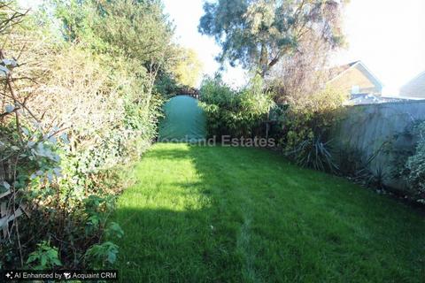undefined, Beaulieu Close, Hounslow TW4