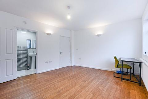 4 bedroom house to rent, Abernethy Road, Lee, London, SE13
