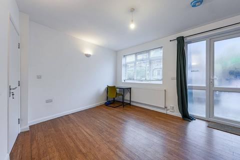 4 bedroom house to rent, Abernethy Road, Lee, London, SE13