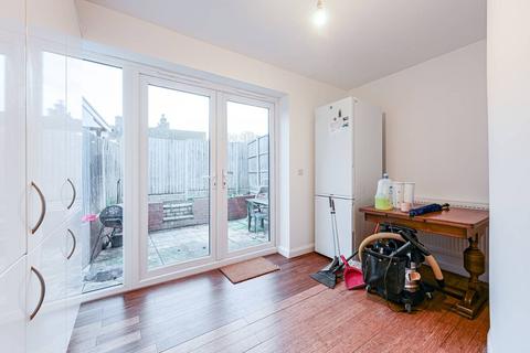 4 bedroom house to rent, Abernethy Road, Lee, London, SE13