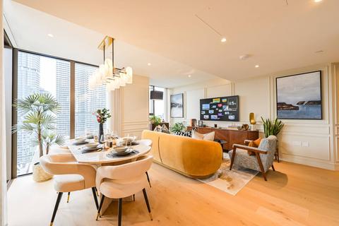 undefined, South Quay Plaza, Canary Wharf E14