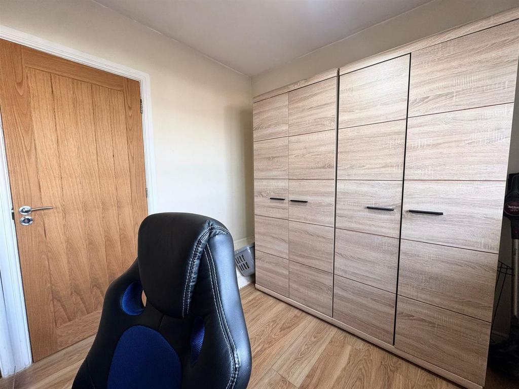 Bedroom 5 (2).jpeg