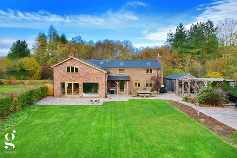 4 bedroom character property for sale, Velvet Stone, Hatfield