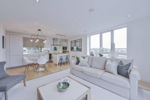 2 bedroom flat for sale, Glenbrook Apartments, Hammersmith, London, W6