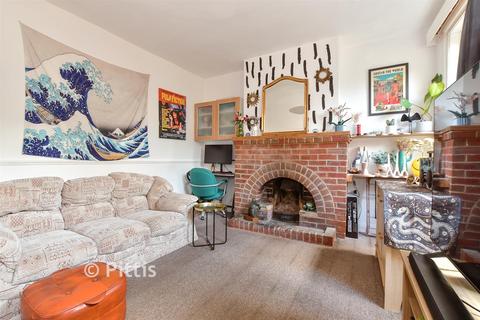 undefined, Tennyson Road, Freshwater PO40