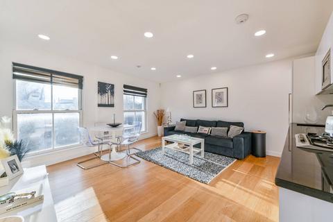 2 bedroom flat to rent, Abbey Road, St John's Wood, London, NW8