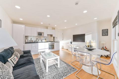 2 bedroom flat to rent, Abbey Road, St John's Wood, London, NW8