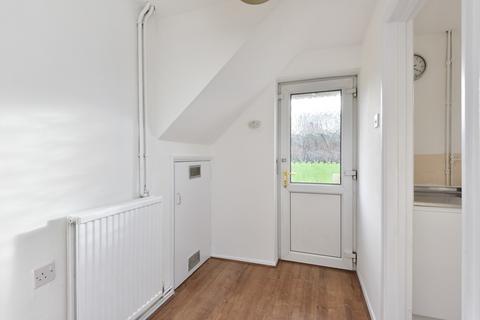 2 bedroom semi-detached house to rent, Kingfisher Road, Larkfield, Aylesford