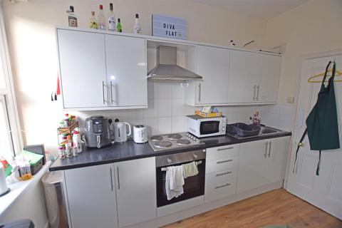 2 bedroom flat to rent, Whitchurch Road, Heath, Cardiff