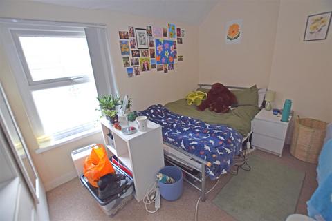 2 bedroom flat to rent, Whitchurch Road, Heath, Cardiff
