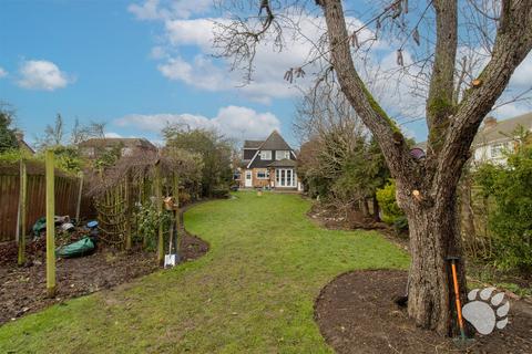 3 bedroom detached house for sale, Castledon Road, Wickford SS12