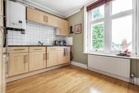 undefined, Brighton Road, Surbiton