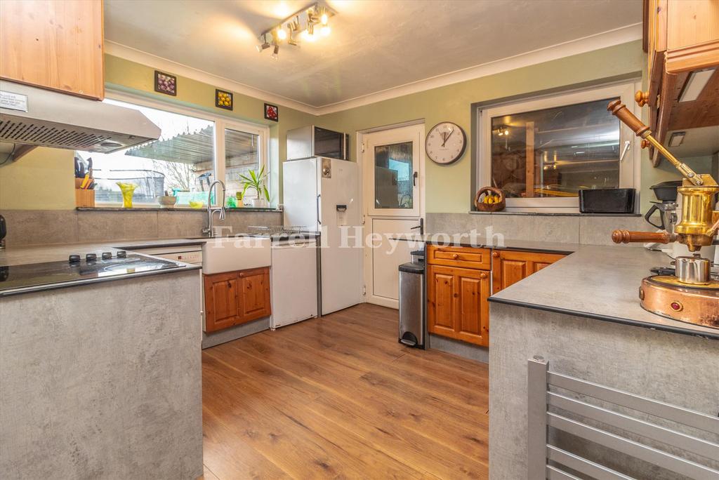 Kitchen image 2