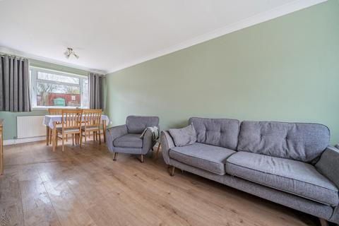 3 bedroom semi-detached house for sale, Daffodil Close, Basingstoke, RG22
