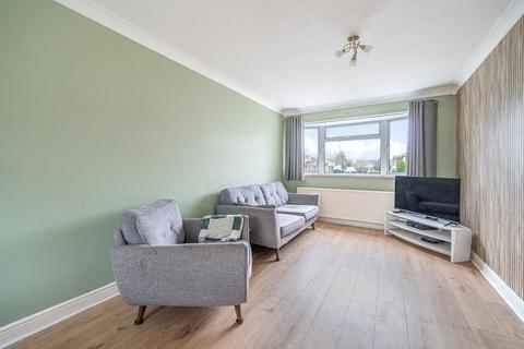 3 bedroom semi-detached house for sale, Daffodil Close, Basingstoke, RG22