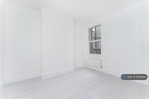 3 bedroom terraced house to rent, Harley Road, London, NW10
