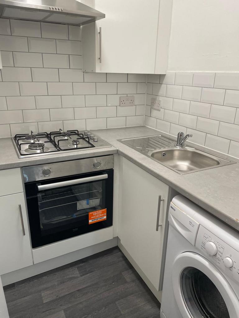 1 Bed First Floor Flat