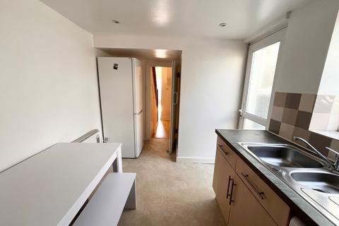 4 bedroom terraced house to rent, Newmarket Road, Brighton, BN2 3QG