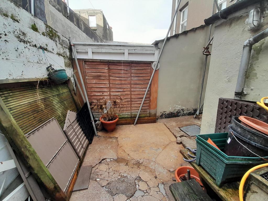 Rear Yard Graham Str