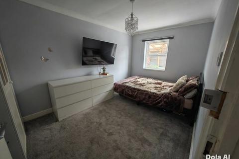 undefined, Flat 4 Portswood Road