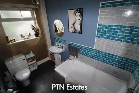 4 bedroom terraced house for sale, Bank Street, Brierley Hill