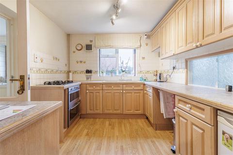 4 bedroom detached house for sale, Egg Hall, Epping