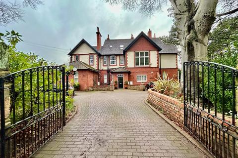 2 bedroom penthouse for sale - Flat 4, Noctorum Lane, Prenton, Wirral, CH43
