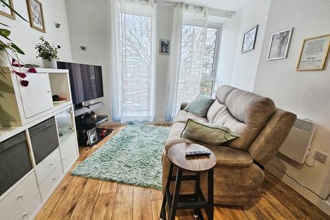 Flat to rent, Trafford Street, Chester, Cheshire, CH1