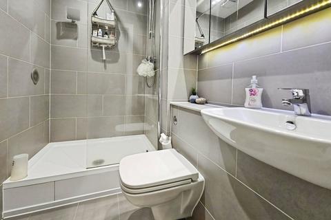 Flat to rent, Trafford Street, Chester, Cheshire, CH1