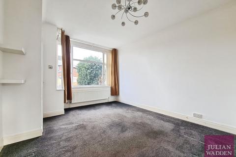2 bedroom terraced house to rent, Davenham Road, Reddish, Stockport, SK5