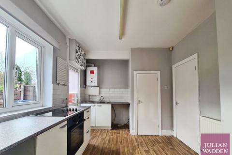 2 bedroom terraced house to rent, Davenham Road, Reddish, Stockport, SK5