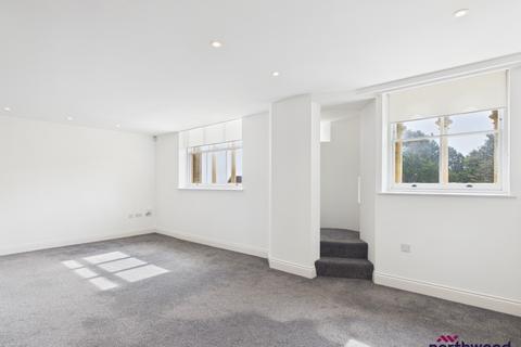 2 bedroom maisonette to rent, 22 Darley Road, Meads, Eastbourne, BN20