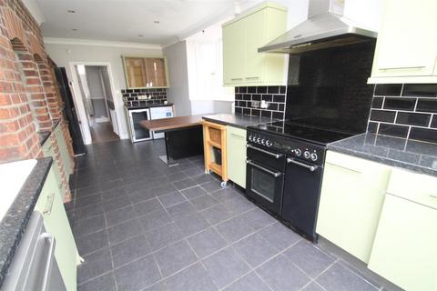 undefined, East Ham Road, Littlehampton