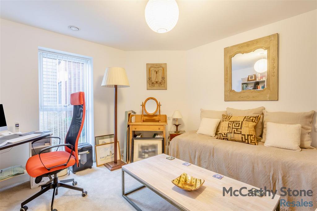 8676278-interior11.jpg
