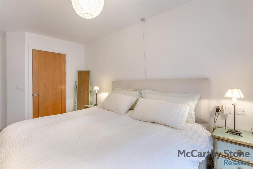 8676278-interior14.jpg