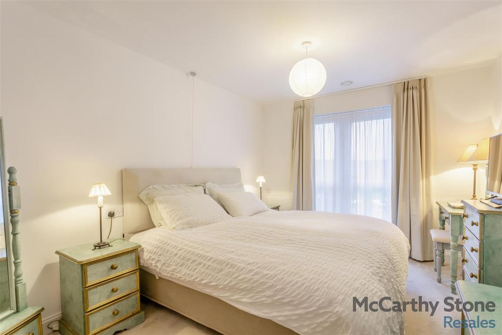 8676278-interior12.jpg