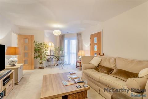 2 bedroom apartment for sale, Elizabeth Place, Trimbush Way, Market Harborough