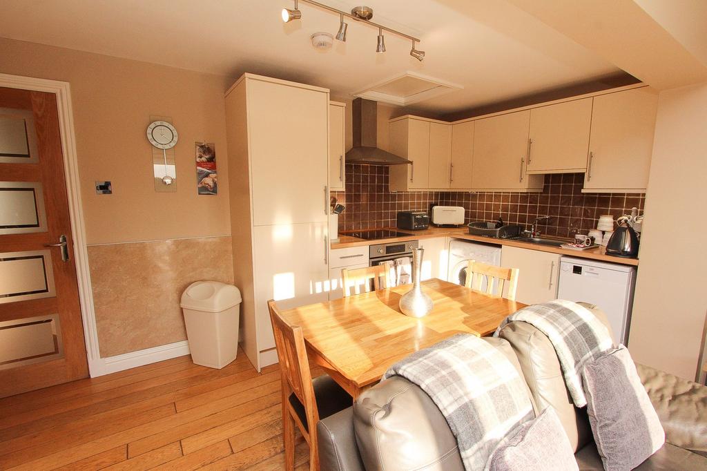 Lounge/Kitchen