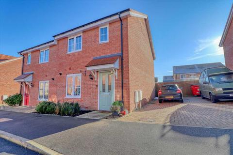 3 bedroom semi-detached house for sale, Walton on the naze CO14