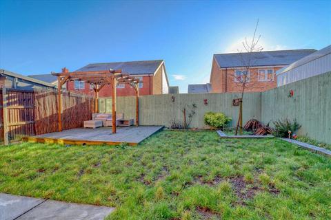 3 bedroom semi-detached house for sale, Walton on the naze CO14