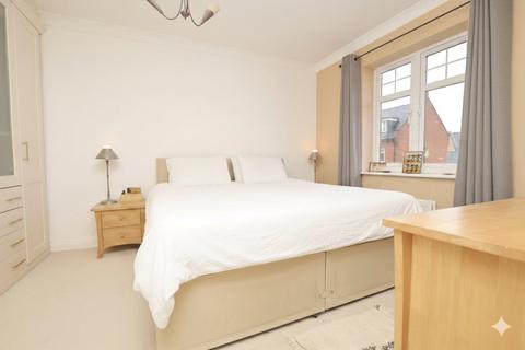 4 bedroom semi-detached house to rent, Academy Fields Road, Romford RM2