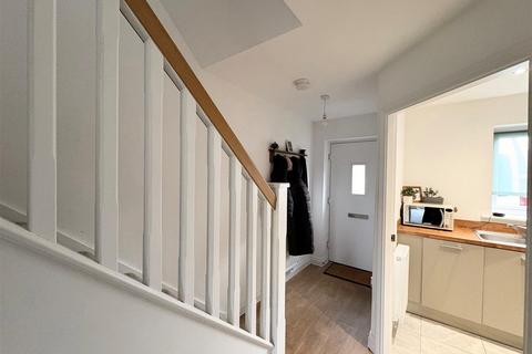 2 bedroom mews for sale, Meadowmead, Leigh