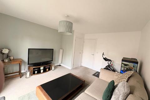 2 bedroom mews for sale, Meadowmead, Leigh