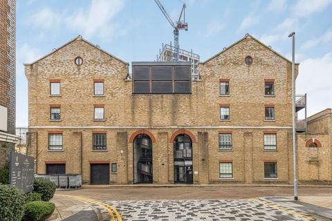 2 bedroom flat to rent, York Road, Battersea, London, SW11