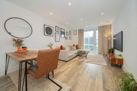 1 bedroom flat to rent, Bridges Court Road, London SW11