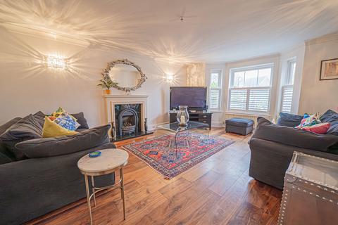 undefined, Greytree Crescent, Dorridge, B93