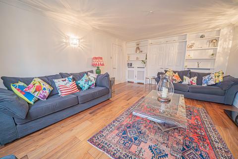 undefined, Greytree Crescent, Dorridge, B93