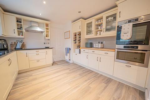 undefined, Greytree Crescent, Dorridge, B93