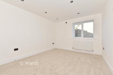 undefined, 2 The Parade, Greatstone TN28